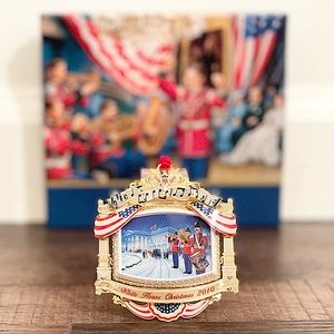 NWT Official 2010 White House Christmas Ornament